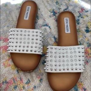 Steve Madden Flat Sandal